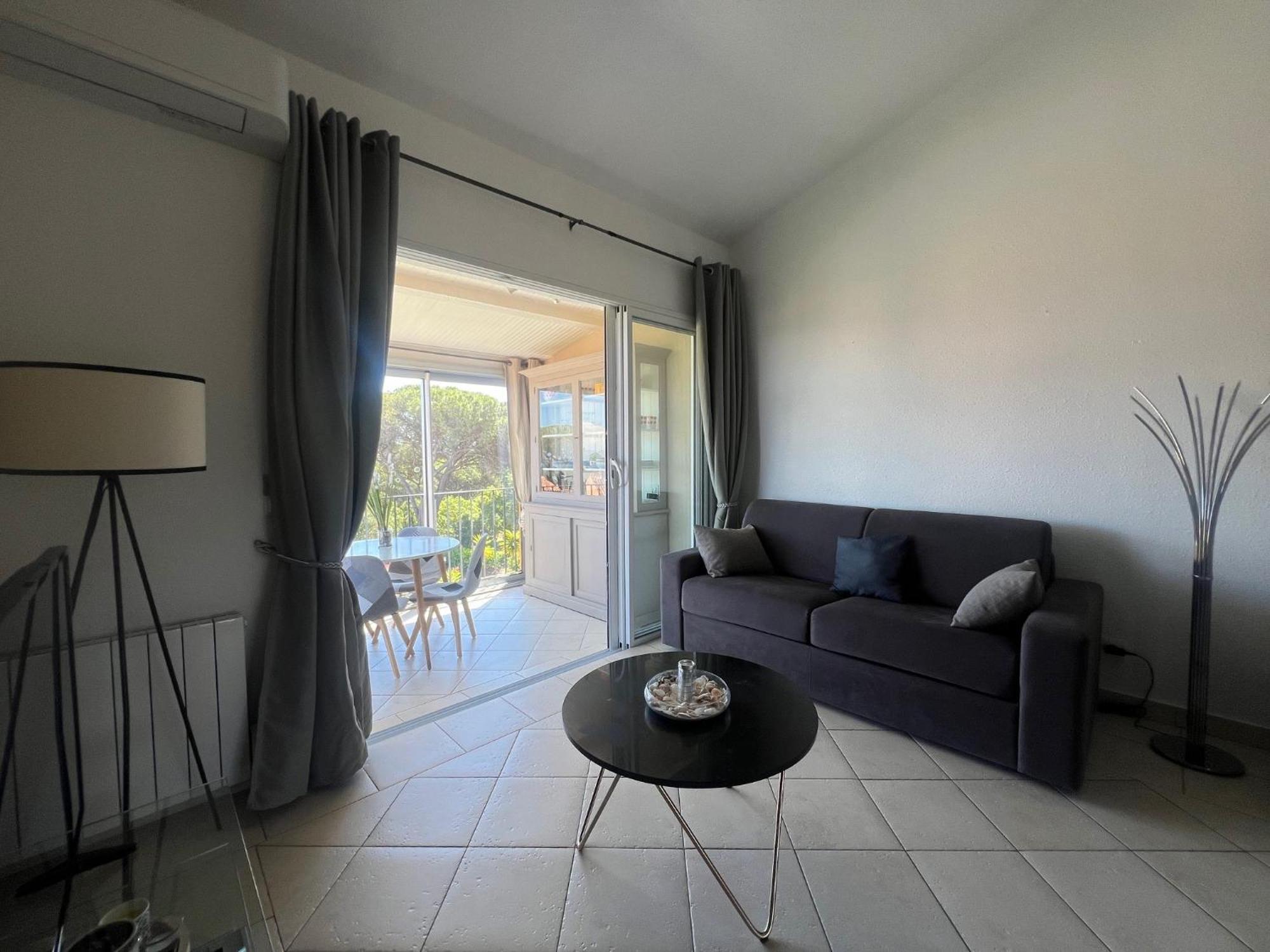 Appartement Vue Mer Golfe De Saint-Tropez Cogolin Esterno foto
